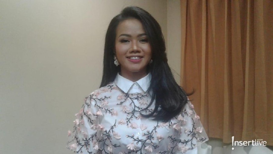 Yura Yunita siap menggelar konser Yura Merakit Intimate Concert di Jakarta.