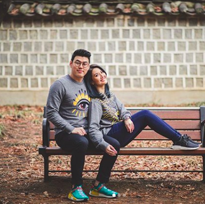 <p>Asty kini sedang gemar berpergian ke luar negeri bersama suami tercinta. (Foto: Instagram @asty_ananta)</p>
