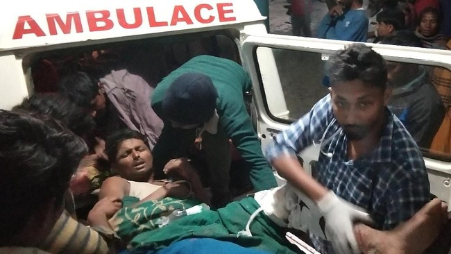 Setidaknya 25 orang tewas akibat badai besar yang menerjang Bara, daerah selatan Nepal, pada Minggu (31/3) malam.