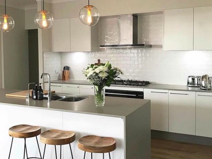 Terpopuler: Cat Dapur Rumah Minimalis, Artis Cantik Betah Menjanda & Makin Tajir