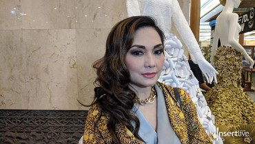 Nia Daniati Tak Halangi Anak Bertemu Farhat Abbas