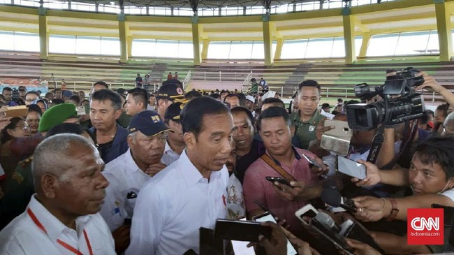 Presiden Jokowi meminta pemerintah pusat dan daerah mempercepat rehabilitasi pegunungan Cycloop dan DAS Danau Sentani untuk mencegah banjir bandang terulang.