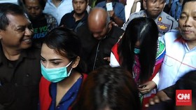 Vanessa Angel Beri Kesaksian di PN Surabaya, Rian Belum Hadir