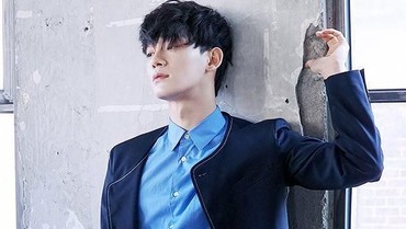 img-title Kabar Bahagia Chen EXO Akan Segera Menikah