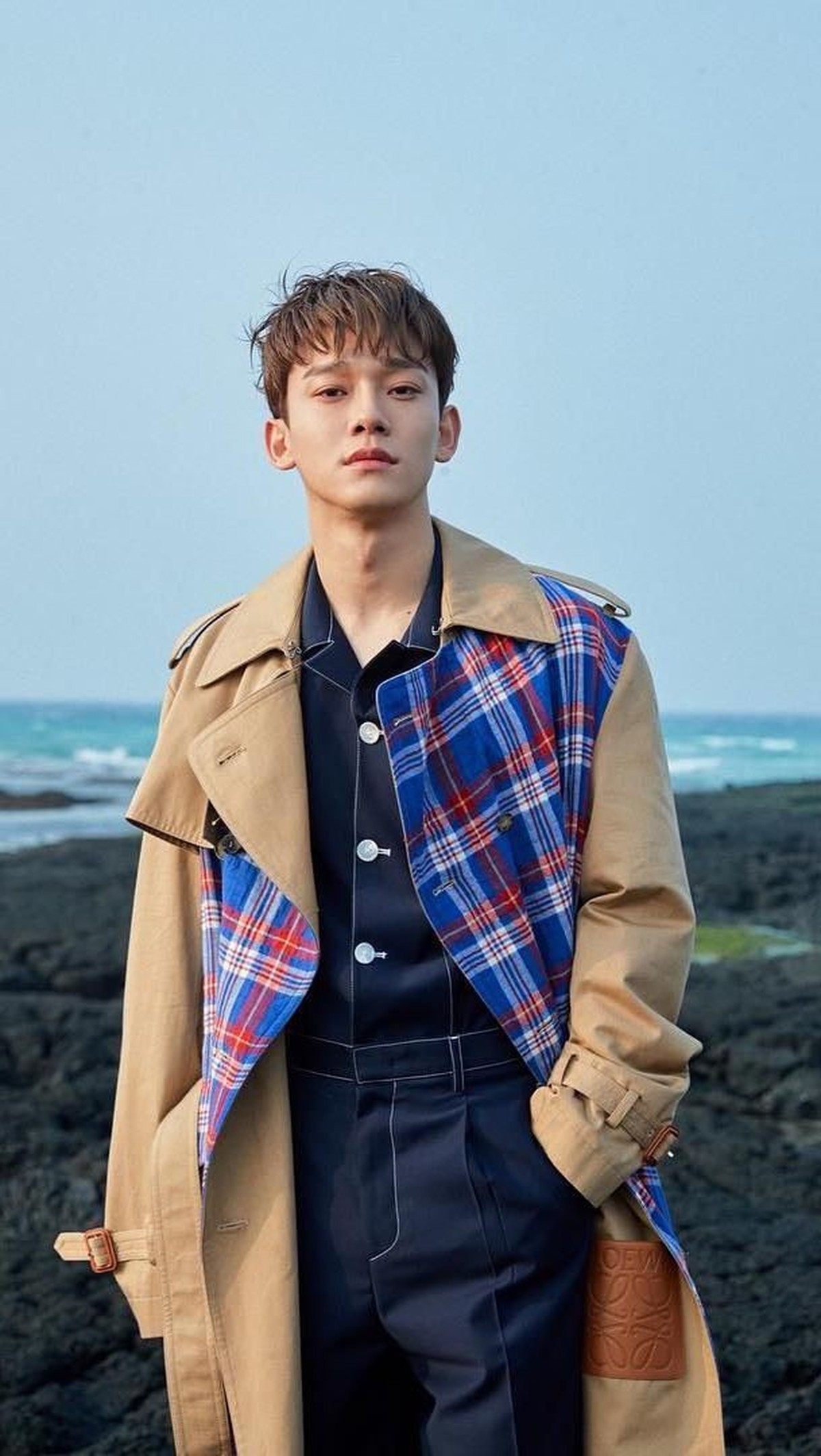 Kim Jong Dae atau Chen EXO siap untuk debut solonya lewat lagu Beutiful Goodbye&period; Hmm&comma; untuk menyambutnya Insertizen intip yuk enam gaya tampan Chen&period;