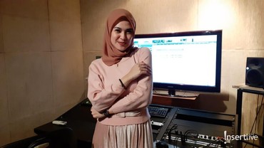 img-title Delia Septianti Beberkan Proses Single & Video Klip Baru