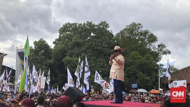Prabowo Subianto meminta para simpatisan dan relawan di Banyumas mengoptimalkan kekuatan dalam meraih suara di 'kandang banteng' Jawa Tengah.