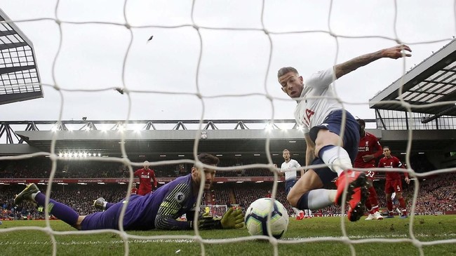 Sebuah tim juara tak selalu harus menang meyakinkan. Ada kalanya mereka menang dengan cara yang buruk, dan Liverpool memiliki hal tersebut musim ini.