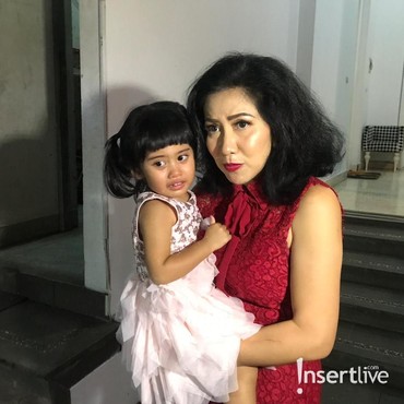 Jarang Kumpul, Venna Melinda Cerita Kedekatan Dengan Anaknya