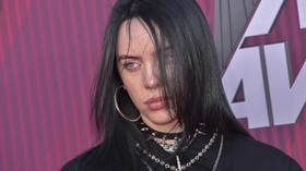 Billie Eilish, Melenggang 'Cuek' Sambut Grammy