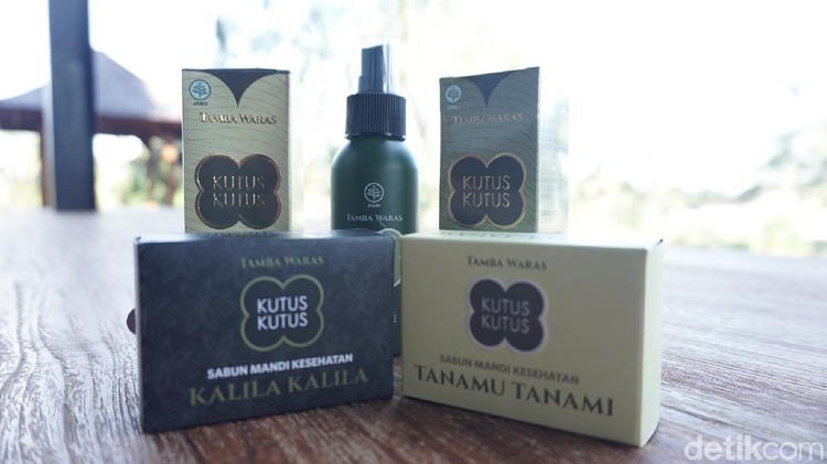 Lagi Hits, Simak 5 Fakta Minyak Kutus-kutus Favorit Para Bunda Disebut bisa sembuhkan segala macam penyakit, simak lima fakta minyak kutus-kutus.
