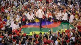 FOTO: Riuh Kampanye Capres-Cawapres Pilpres 2019 Kampanye terbuka capres/cawapres digelar di berbagai kota. Pasangan calon disambut meriah para pendukung yang mengelu-elukannya.