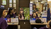 FOTO: Ibu Satu Anak Ratu Tinju Asia dari China Huang Wensi, ibu satu anak dinobatkan sebagai ratu tinju Asia usai menyabet sabuk juara kelas Terbang Super Asia dengan mengalahkan petinju Thailand.