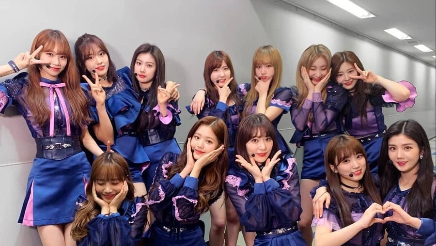 Lirik Lagu Buenos Aires - IZ*ONE Lirik dan video musik Buenos Aires - IZ*ONE.