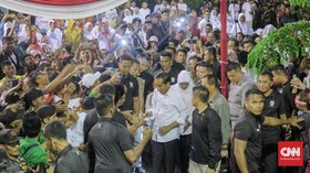 Cerita Jokowi Dicegat di Sorong dan Kurus Keliling 4 Provinsi