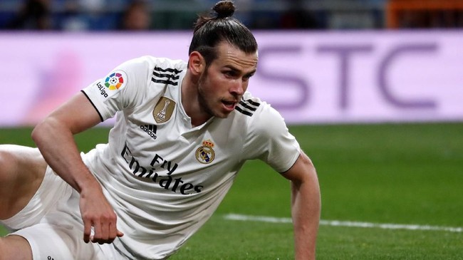 Tottenham Hotspur mengaku berminat membeli Gareth Bale dari Real Madrid namun mereka meminta potongan besar-besaran, baik dari segi nilai transfer maupun gaji.