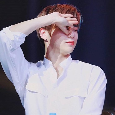 Bikin Meleleh, Intip 10 Potret Tampan Kang Daniel