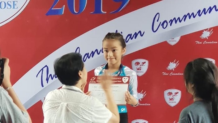 Anak Donna Agnesia Quinesha Sabrina Sinathrya