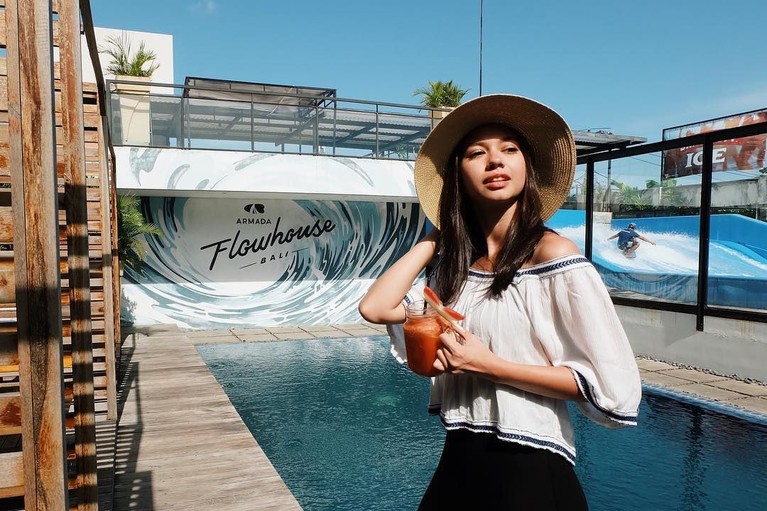 Yuki Kato, aktris cantik ini genap berusia 24 tahun pada Selasa (2/4). Beranjak dewasa, ini dia 7 pesona Yuki yang mampu memikat orang yang melihatnya.