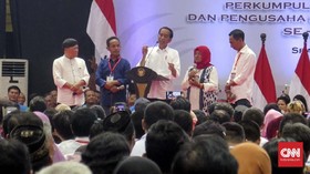 Warga Sragen Mengeluh ke Jokowi: Mumet Pak, Utang ke Bank