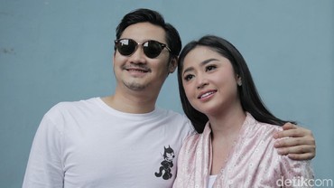img-title Digugat Cerai Angga Wijaya, Dewi Perssik Sudah Putus Komunikasi?