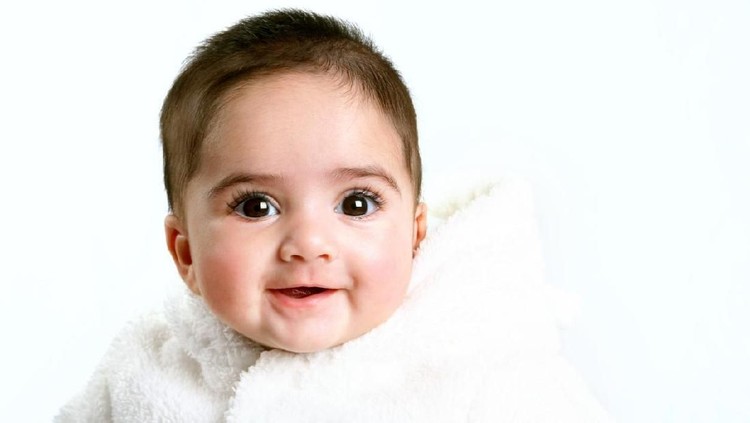 25 Nama Bayi Perempuan India Terinspirasi Berbagai Musim Memberi nama bayi perempuan dari bahasa India, yang terinspirasi musim, kayaknya ide bagus nih! Bunda simak ya referensinya.
