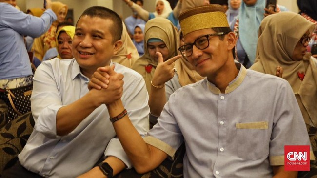 Sandiaga memuji keberanian pengusaha Erwin Aksa mendukung dirinya dan Prabowo dalam Pilpres 2019, karena umumnya pengusaha tabiatnya cari aman.