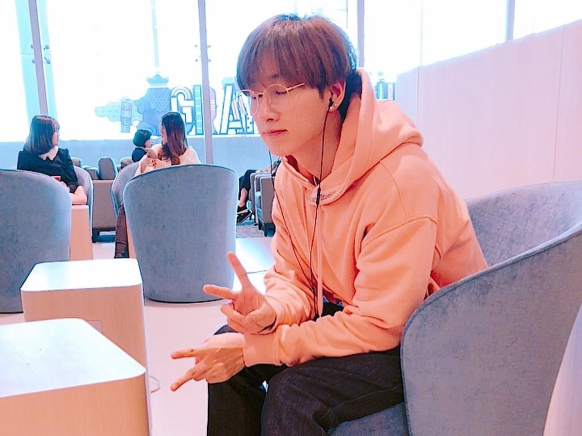 Memasuki usia 32 tahun&comma; Insertizen yakin sudah tahu fakta-fakta menarik dari Eunhyuk Super Junior&quest; Yang penasaran simak yuk&excl;