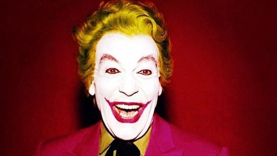 4. Cesar Romero Kisah lima aktor yang sempat berperan sebagai Joker. Dan bagaimana sosok Joker mampu menghantui hidup mereka.