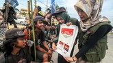 FOTO: Sosialisasi Pemilu, dari Penjara Hingga Tempat Hiburan Sosialisasi Pemilu 2019 dilakukan untuk meningkatkan partisipasi pemilih. Sosilisasi dilakukan dari mulai TPS, penjara hingga tempat hiburan malam.