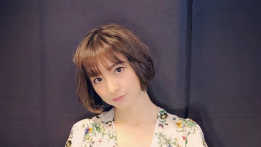 Mantan anggota AKB48, Mariko Shinoda melahirkan anak pertamanya. 