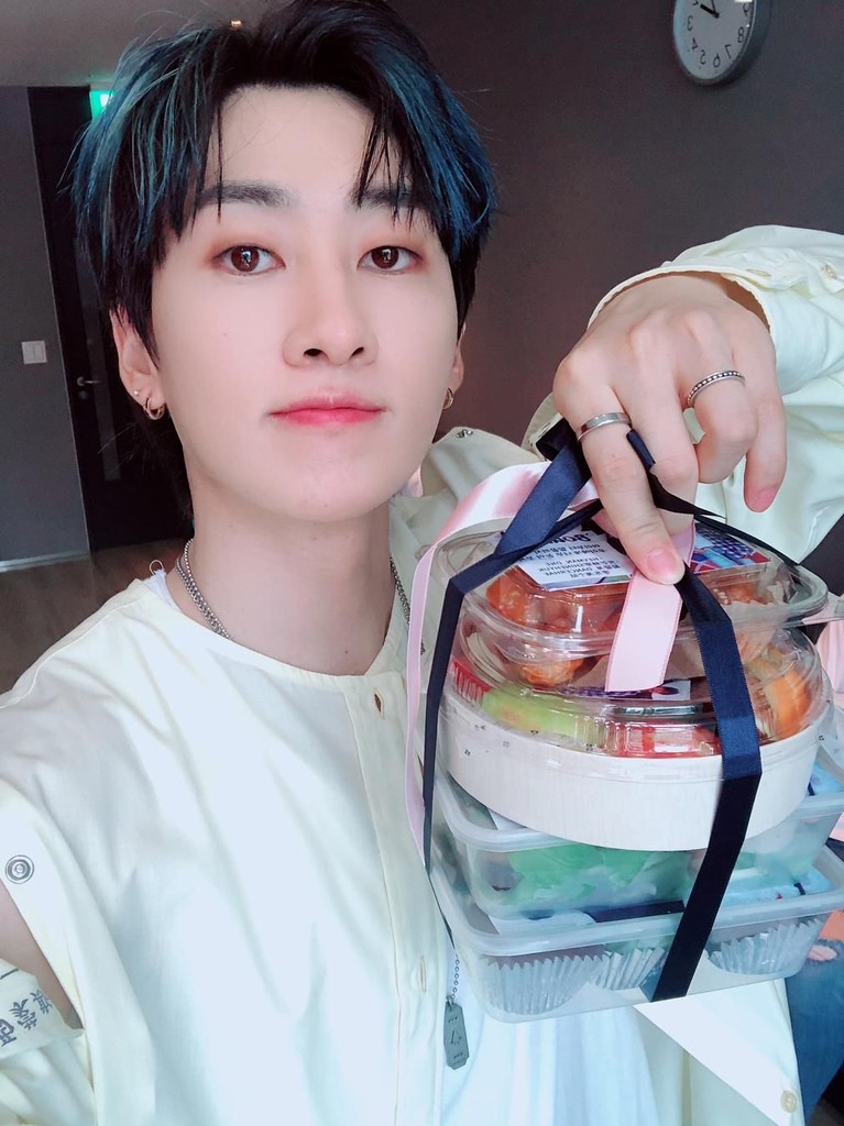 8 Fakta Menarik Sang Dancer Machine, Eunhyuk Super Junior Memasuki usia 32 tahun, Insertizen yakin sudah tahu fakta-fakta menarik dari Eunhyuk Super Junior? Yang penasaran simak yuk!