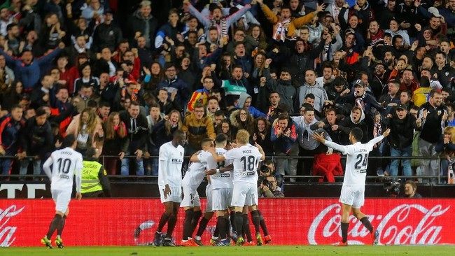 Real Madrid tertinggal 0-1 dari Valencia di babak pertama dalam laga lanjutan La Liga di Stadion Mestalla, Rabu (3/4) waktu setempat.