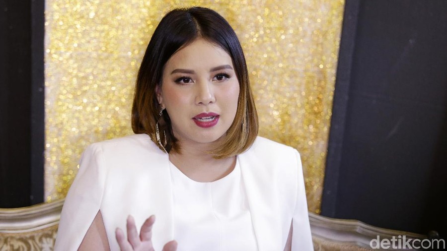 Alasan Tya Ariestya Tak Puasa Saat Hamil dan Menyusui