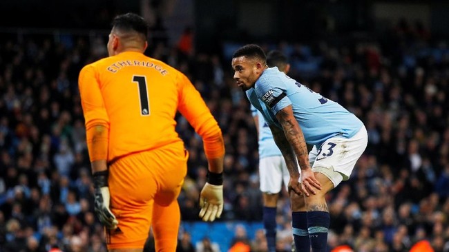 Kalah bersaing dengan Sergio Aguero, Gabriel Jesus disarankan hengkang dari Manchester City demi mendapat lebih banyak kesempatan bermain di tim inti.
