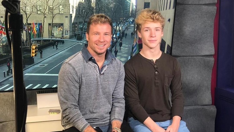 Ikut tur Backstreet Boys, penyanyi muda Baylee Littrell mengaku bangga akan tampil satu panggung dengan sang ayah.