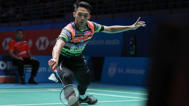 Jonatan Christie meraih kemenangan 21-14, 14-21, dan 21-16 atas pebulutangkis Wang Tzu Wei pada babak perdelapan final Selandia Baru Terbuka 2019.