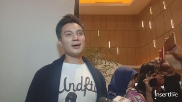 img-title Ibunda Baim Wong Dimakamkan di Purwakarta