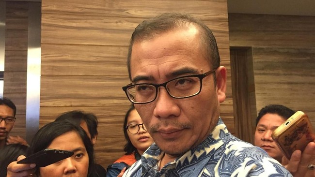 KPU masih akan mengacu data 34 provinsi sebagai basis verifikasi partai peserta pemilu 2024 walau RI kini sudah punya 37 provinsi.