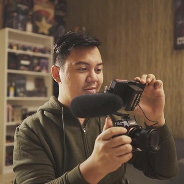 Banyak Artis Jadi Youtuber, Chandra Liow Tak Takut Tersaingi