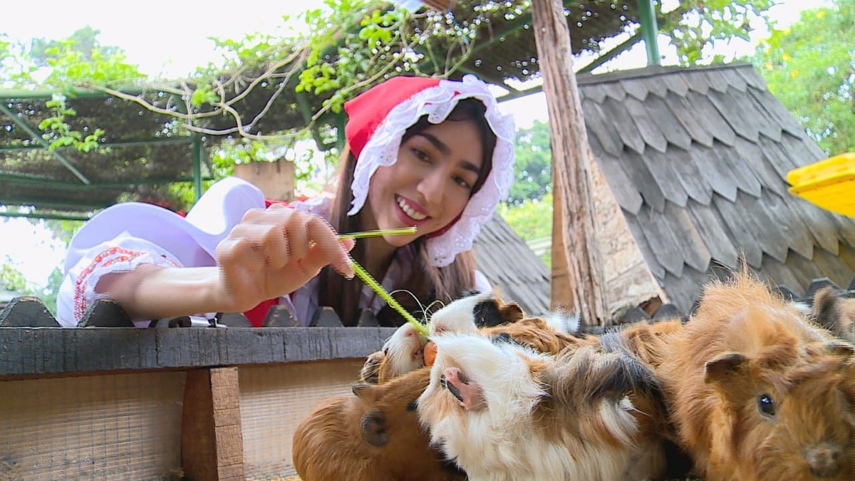 Senk Lotta dan Nadia menghabiskan akhir pekan mereka bersama tim Celebrity on Vacation di Bandung&period; Mau tahu keseruannya&quest; Cek selengkapnya di sini&period;