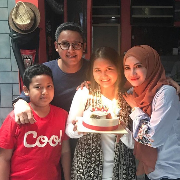 <p>Kakak Ui, demikian panggilan sayang Natalie untuk si sulung. (Foto: Instagram @natalie_sarahs) </p>