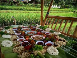 5 Resto Outdoor di Bogor yang Suasananya Sejuk Buat Kumpul Keluarga