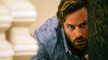 img-title Punya Fantasi Seks Kanibal, Armie Hammer Juga Dituding Sayat Tubuh Pacar