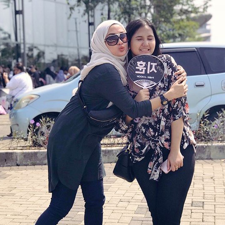 <p>Semoga Bunda Natalie dan Kakak Maureen senantiasa kompak ya! (Foto: Instagram @natalie_sarahs)</p>
