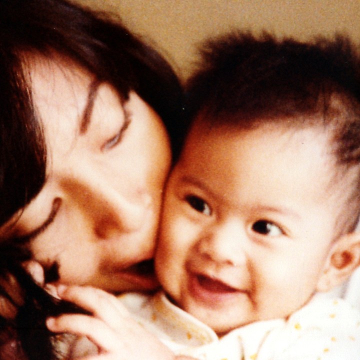<p>Rupanya, masa kecil Dian tak seindah kariernya saat ini, Bun. (Foto: Instagram @therealdisastr)</p>