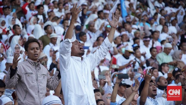 Para pendukung Prabowo mengira Kementerian BUMN akan mengerahkan pegawainya untuk menghadiri kampanye akbar Jokowi-Ma'ruf di GBK pada hari yang sama.