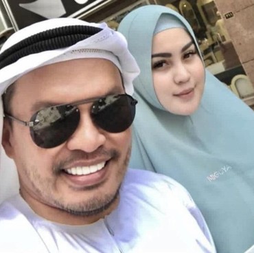 6 Momen Kemesraan Jennifer Dunn dan Faisal Haris