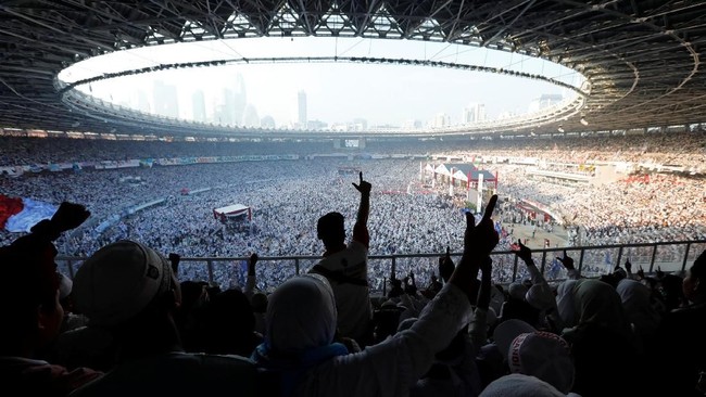Menurut Rizieq Shihab, Prabowo-Sandi tidak akan kalah kecuali dicurangi sehingga ia menyerukan jihad konstitusional memutihkan TPS guna mencegah kecurangan.