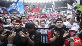 FOTO: 'Gelombang Putih' untuk Prabowo-Sandi Prabowo-Sandi kampanye terbuka di Stadion Utama Gelora Bung Karno, Minggu (7/4), dihadiri massa yang berbusana serba putih.